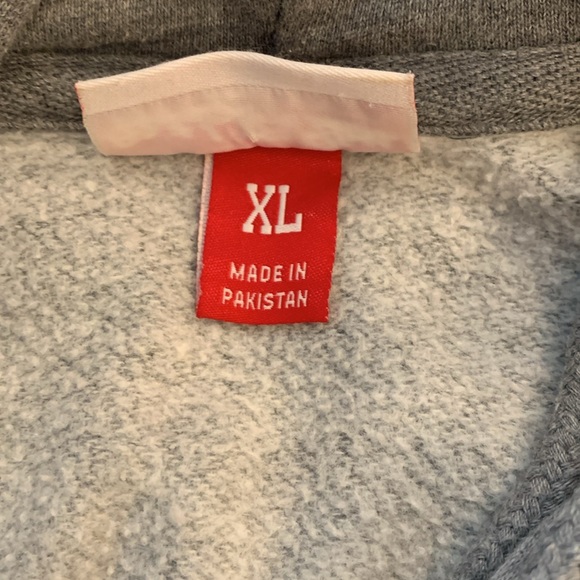 Mitchell and Ness Toronto Raptors Hoody - Picture 4 of 5